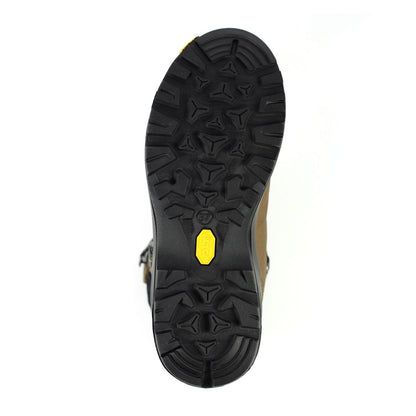 Black lugged boot sole of Grisport Lady Lynx Boot, a perfect companion for walking