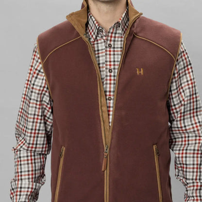Stylish Burgundy fleece vest over a plaid shirt, perfect for Harkila Sandhem country outings